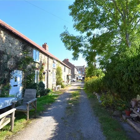 Granny Vera's @ Marigold Holiday home Bedale